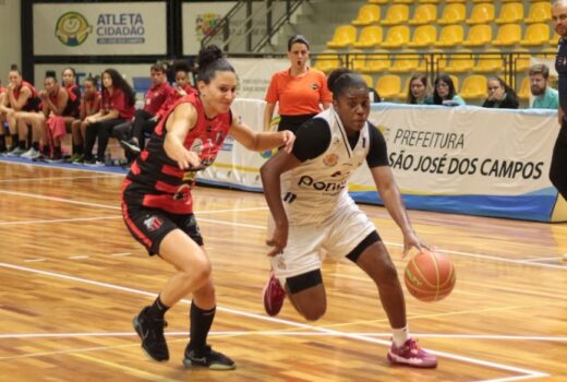 Basquete feminino joseense fecha fase com derrota 11