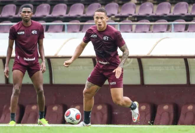 São José confirma atacante e pode anunciar volante 2