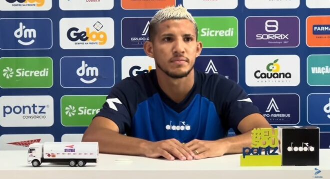 São José fecha semana formalizando mais dois 4