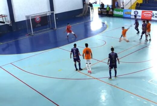 Futsal da região fica mais próximo de final 14