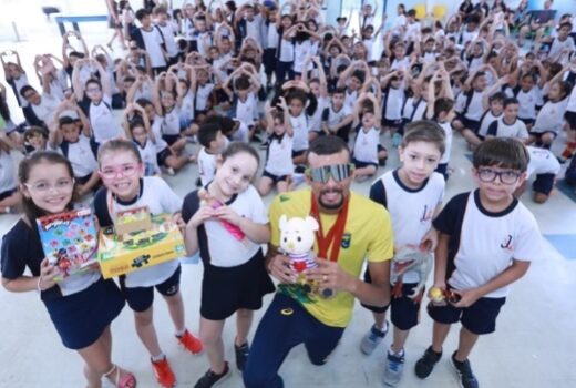 Paratleta de ouro em Paris visita escola joseense 9