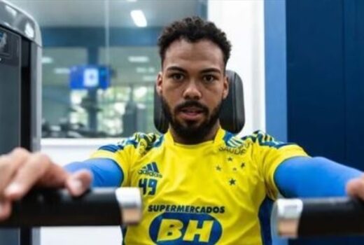 Taubaté apresenta uniformes e tem jogador cogitado 19