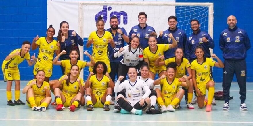 Futsal feminino joseense abriu finais com vitória 1