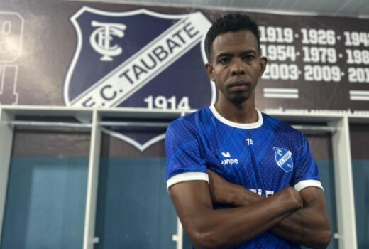 Taubaté anuncia chegada de volante experiente 23