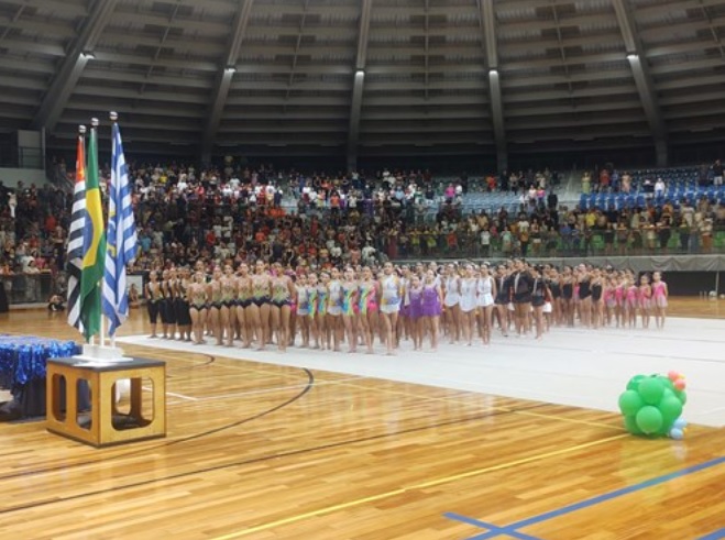 Ginástica rítmica será apresentada no Teatrão 2 Ginástica rítmica será apresentada no Teatrão 2