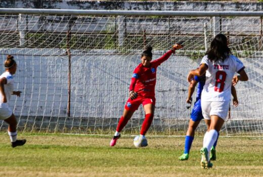 Taubaté feminino garante base no elenco 10