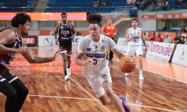 Basquete joseense leva uma centenária do Franca 1