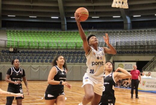 Basquete feminino joseense renova com destaque 12