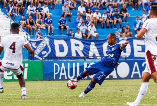 Taubaté perde na primeira de duas em casa 12