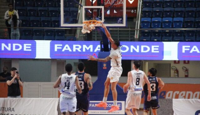 Basquete joseense vence e antecipa classificação 1