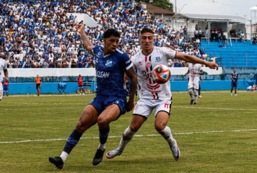 Taubaté perde em casa e acesso fica distante 14