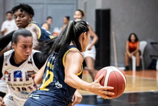 Basquete feminino joseense vence no Rio 10