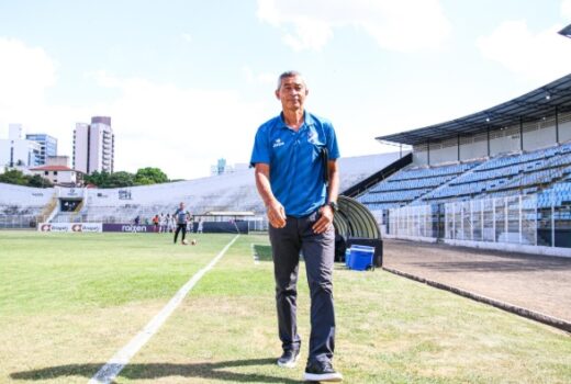 Técnico do Taubaté semifinalista anuncia despedida 8