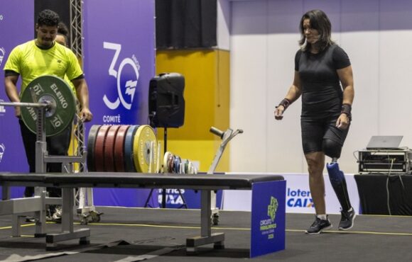 Halterofilismo paralímpico taubateano destaca dupla 1