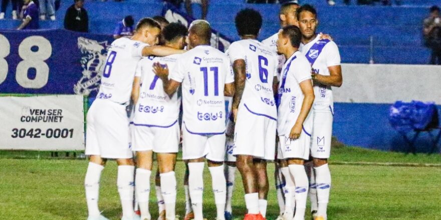 Taubaté procura o caminho do gol em Osasco 1
