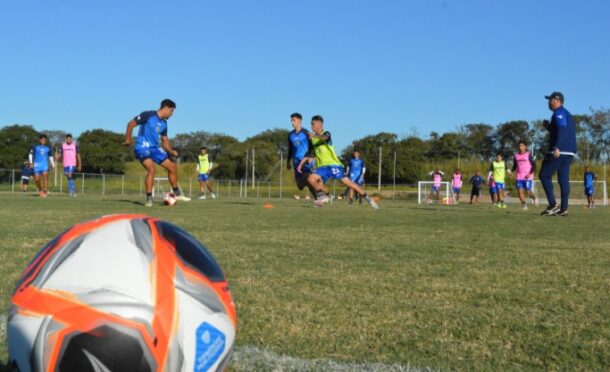 São José volta aos treinos após clássico e anuncia visita 1