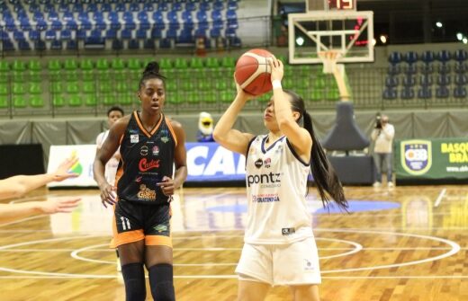 Basquete feminino joseense abre playoff vencendo 8