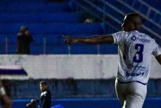 Taubaté muda clássico e recupera contundidos 8