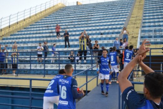 São José reencontra a torcida após vitórias fora 12