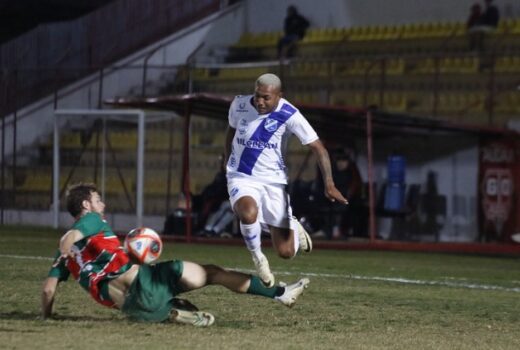 Taubaté recebe o vice-líder e quer desencantar 11