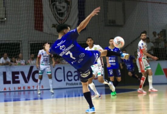 São José Futsal sofre goleada no Paraná 1