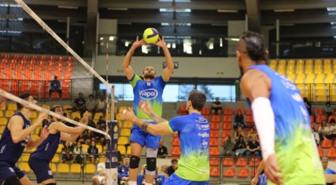 Vôlei São José apresentou time em jogo-treino 1