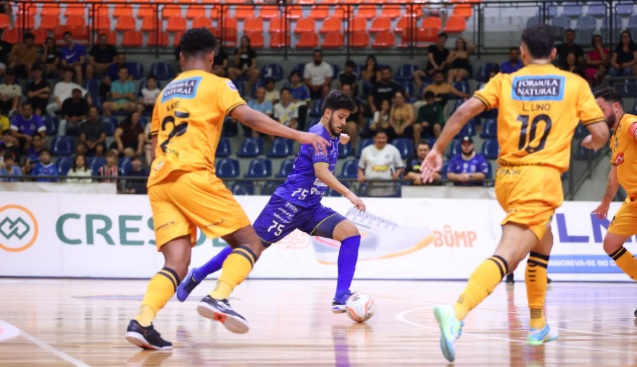 São José Futsal sente a força do líder no Teatrão 1