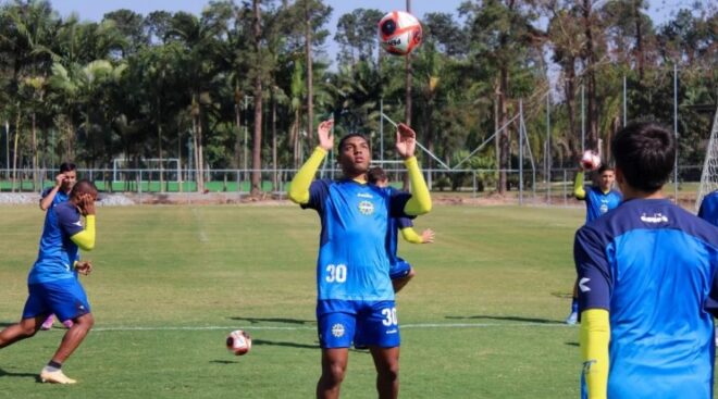 São José tem dois contratados e punição severa 1