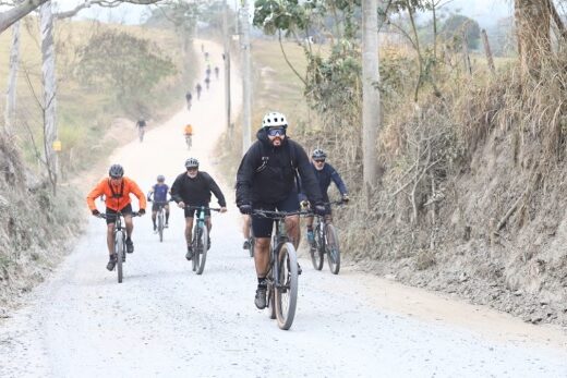 Passeio ciclístico teve 450 em 55 quilômetros 9