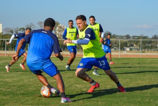 São José fecha fase jogando sem torcida no estádio 11