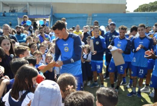 São José joga nesta segunda para manter a ponta 2