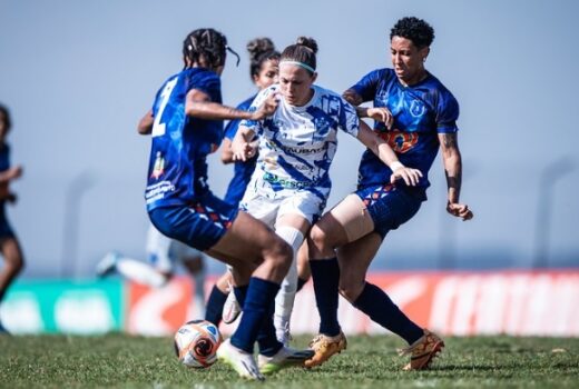 Futebol feminino da região tem os times em campo 9