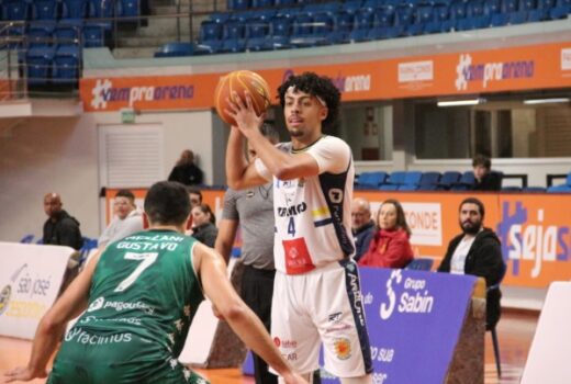 São José Basketball vira playoff e vai às semifinais 12