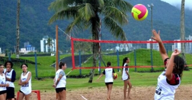 Caraguatatuba tem circuito de vôlei de praia 1