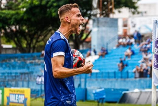 Taubaté negocia volante com clube europeu 7