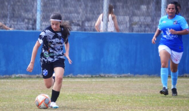 Futebol feminino da região jogou por torneios 3