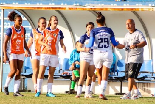 São José feminino tem jogo de lembranças e marca 1