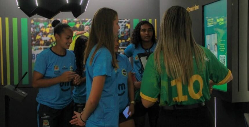 São José feminino visita caravana após goleada 1