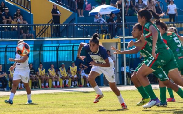 Pinda goleia em São José e toma a liderança 1