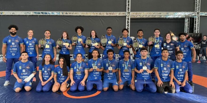 Wrestling joseense comemora resultados no Rio 1