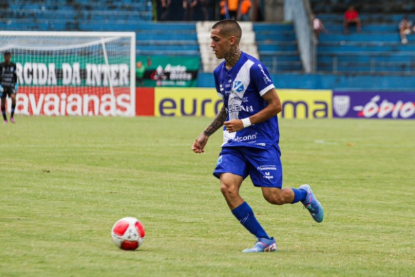 Taubaté acrescenta mais dois nomes no elenco 3