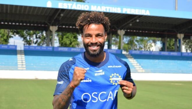São José confirma jogador que estava no Paraná 1