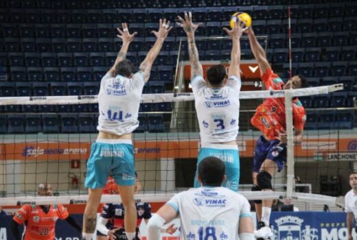 Vôlei São José leva virada em casa pela Superliga 4