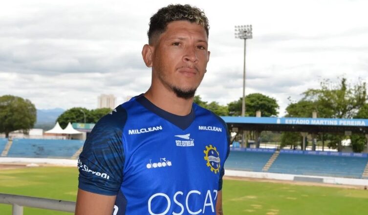 São José confere atacante e encaminha mais dois 1