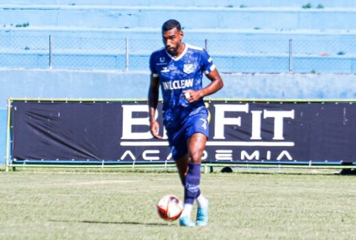 Taubaté confirma volta esperada de zagueiro 9