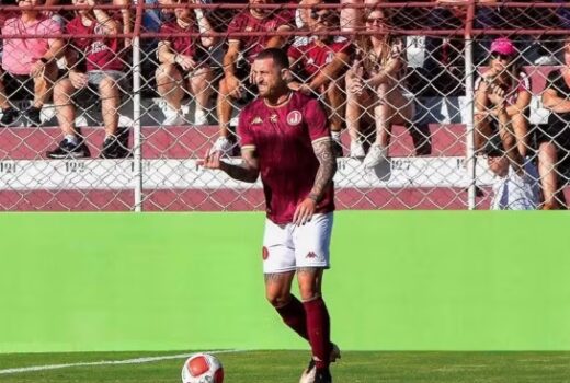 Taubaté anuncia chegada de zagueiro experiente 13