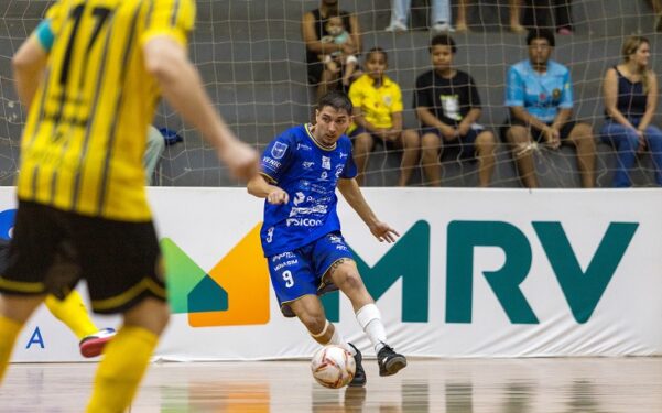 São José Futsal vence após deixar o Paulista 9