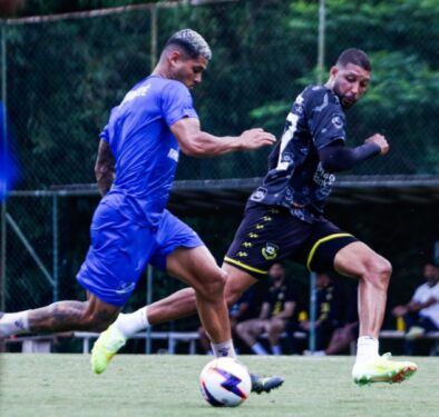 Taubaté teve técnico novo acompanhando jogo-treino 2