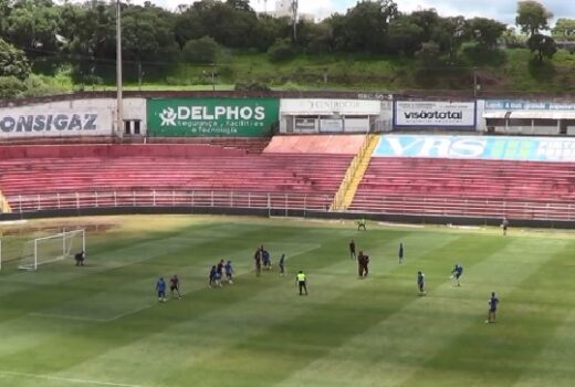 São José prepara contratação e tem mais uma camisa 15