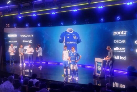 São José apresenta camisas da nova temporada 2